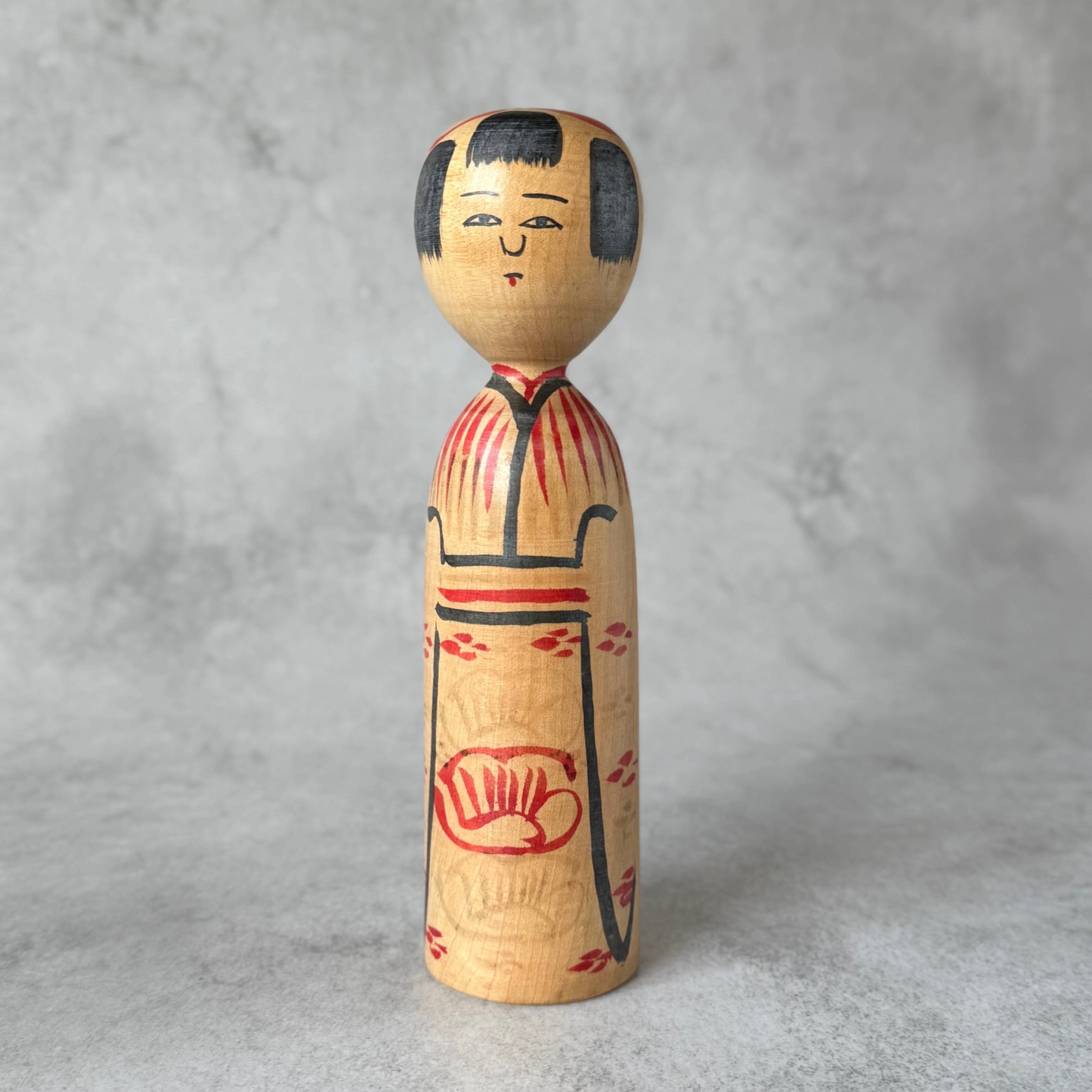 伝統こけし 小倉久太郎作 1970年代 — 人間国宝 |木地山スタイル | 18.5cm (7.3インチ)