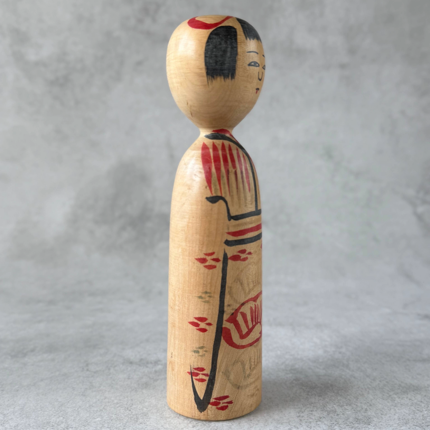 伝統こけし 小倉久太郎作 1970年代 — 人間国宝 |木地山スタイル | 18.5cm (7.3インチ)